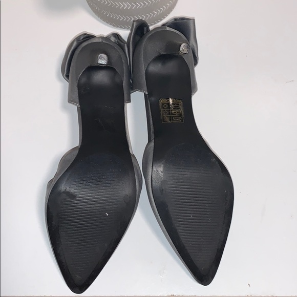 Dressy satin heels with bow - Picture 3 of 5